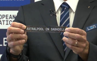 Moment en què ha sortit la bola de l'Astralpool CN Sabadell