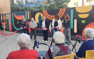 Moment de la inauguració del mural 