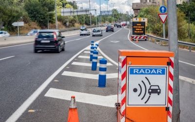 El radar instal·lat a l'AP7 | Servei Català de Trànsit