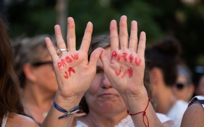 Una manifestació en contra del feminicidi d'una noia a Ca n'Oriac | Roger Benet