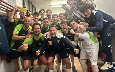 Celebració al vestuari de la Pia després de la victòria a Lleida | FansPia