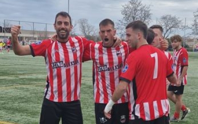 Celebració del tercer gol del Tibidabo Torre Romeu | Manu Palacios