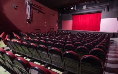 La platea del Teatre Sant Vicenç, buida | Roger Benet