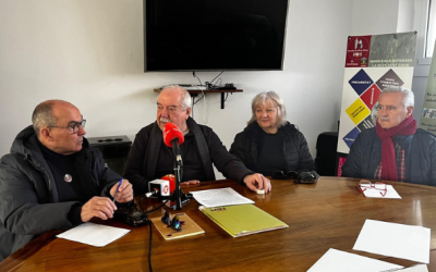 Manuel Navas, al mig, i companys de la FAV i dels sindicats | Mireia Sans