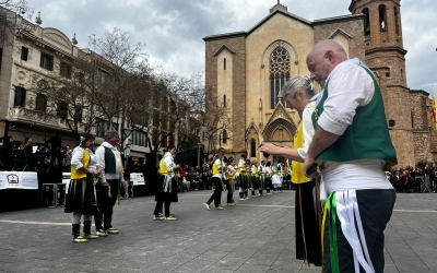 El Ball de Gitanes ha omplert plaça Sant Roc | Mireia Sans