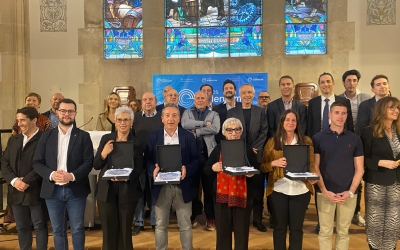 Els guardonats dels Premis Etalentum juntament amb les autoritats  