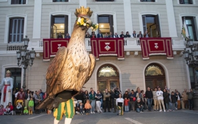 L'Àliga durant el Seguici festiu | Arxiu