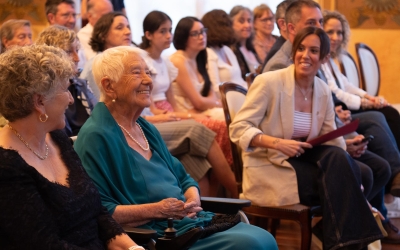 Teresa Cunillé a l'acte juntament amb Marta Farrés 