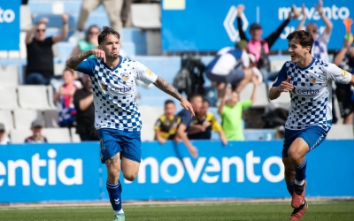 El jugador de referència de l'Obrador celebrant el seu gol contra el Teruel | Roger Benet
