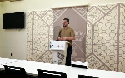 El portaveu del govern, Eloi Cortés, explicant el projecte 