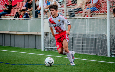 Estebe ha fet tres gols aquesta temporada amb l'Hospi a Tercera | Magic Players