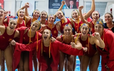 Eufòria de la selecció cadet femenina després de guanyar l'or a Turquia | RFEN