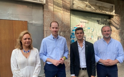 Cuca Santos amb Juan Fernández, Raúl Collbatallé (president del partit a Barberà)