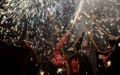 Les Bruixes del Nord durant un correfoc 