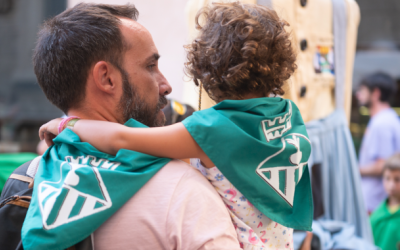 L'Ajuntament repartirà mocadors amb l'escut de Sabadell a partir del 3 de setembre