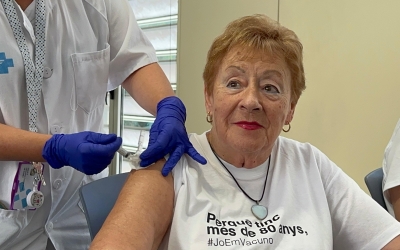 La Maria Cruells Sallent vacunant-se 