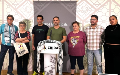 Representants de la Crida i Mazeed Khalilia a la roda de premsa | Mireia Sans