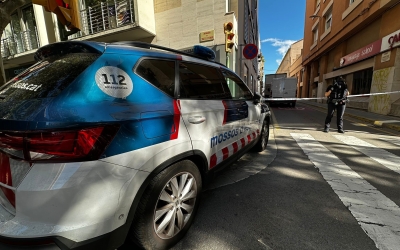Una patrulla dels Mossos talla l'accés al carrer Antoni Cusidó | RàdioSabadell