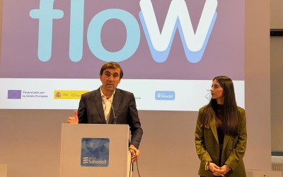 Enric Blasco, president d'Aigües de Sabadell, i Sílvia Garcia, regidora de Transició Ecològica, durant la roda de premsa | Mireia Sans
