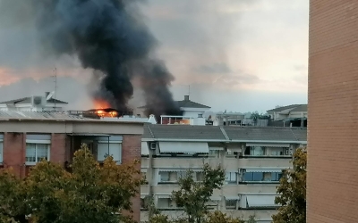 El foc s'ha declarat a la terrassa del domicili | Cedida