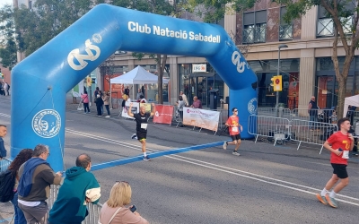 Primeres arribades a la meta de la 4a 'Race for life'