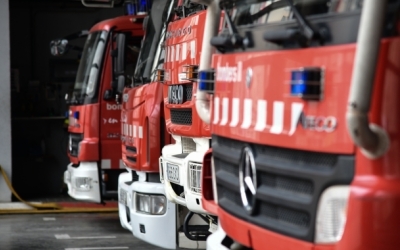 Un grup de vehicles de Bombers | Arxiu