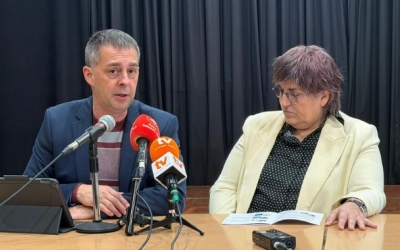 Carles de la Rosa i Montse Barderi a la presentació de la Setmana del Llibre