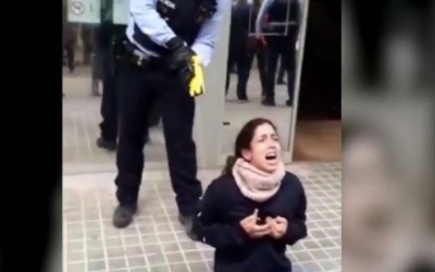 Arxivada la causa dels Mossos que van reduir una jove amb una Taser a Sabadell | cedida