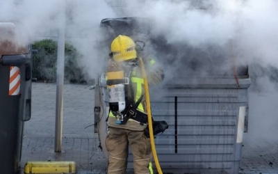Les flames han afectat un contenidor | Cedida
