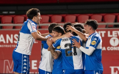 El Sabadell confia en repetir el triomf en l'últim desplaçament a Múrcia | Roger Benet