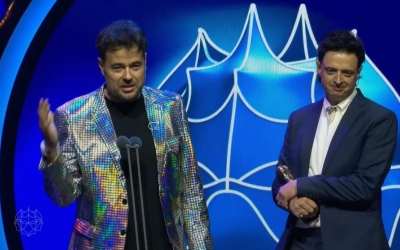 Lluís Rivera recollint el guardó