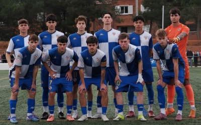 L'onze del Juvenil 'A' del Sabadell davant el Nàstic | @FutBaseCES