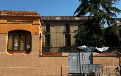 L'actual Casa Grau vista des de la plaça del Gas | Arxiu