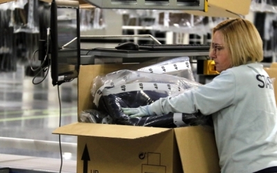 Un operari treballant | Arxiu