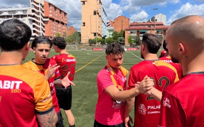 Concentració al Planadeu-Roureda abans d'entrar al partit | Adrián Arroyo