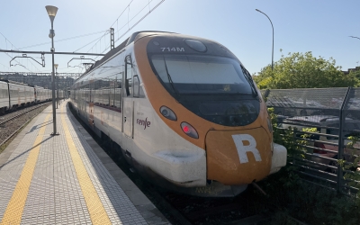 Tren de la línea R8 de Rodalies