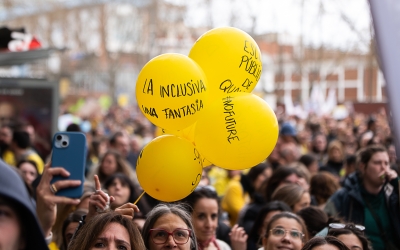 Una imatge d'una de les vagues educatives a Sabadell | Roger Benet
