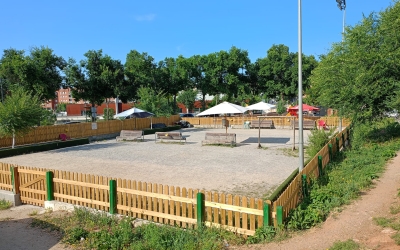 Pistes de petanca, plaça Gardenies