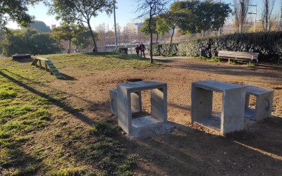 Una de les àrees de gossos ubicades a Sabadell | Arxiu