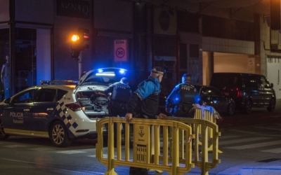 La Policia Municipal en un servei nocturn | Roger Benet