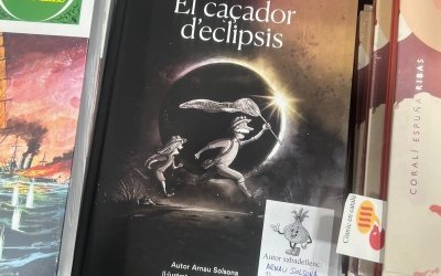Imatge de la portada del llibre 'El caçador d'eclipsis' | Cedida