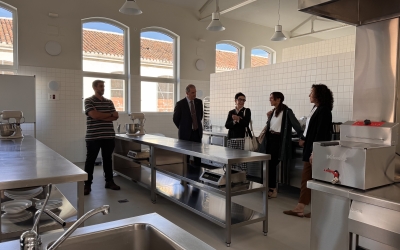 Moment de la visita a l'escola de Restauració | Cedida