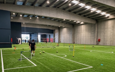Les instal·lacions de Next compten amb dos camps de futbol coberts | NEXT