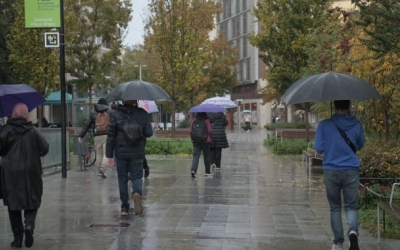 Pluja al passeig de la plaça Major de Sabadell | Roger Benet (RàdioSabadell)