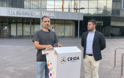 Oriol Rifer, de la Crida per Sabadell, i l’advocat d’Alerta Solidària, Xavier Monge.