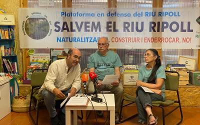Membres de la Plataforma en Defensa del riu Ripoll