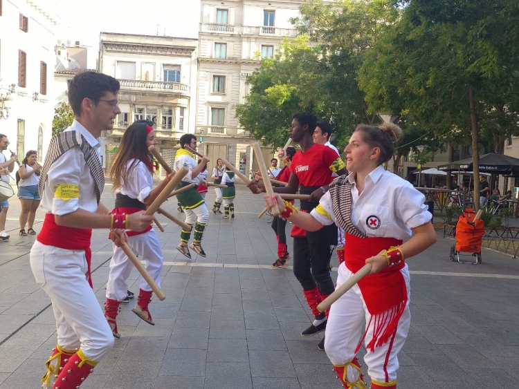 Els bastoners, durant la cercavila