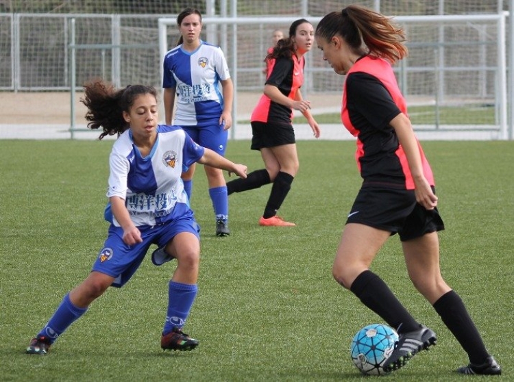 Gharbi amb la samarreta arlequinada