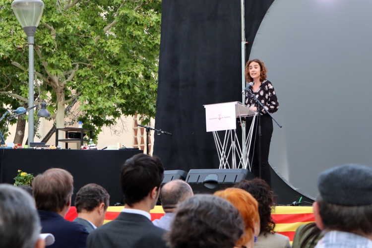 Gemma Ubasart, consellera de Justícia, Drets i Memòria, en l'homenatge a Cirpiano Martos a Sabadell