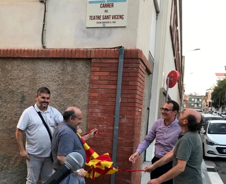 Mostra de la placa del carrer/ Amadeu Roviras